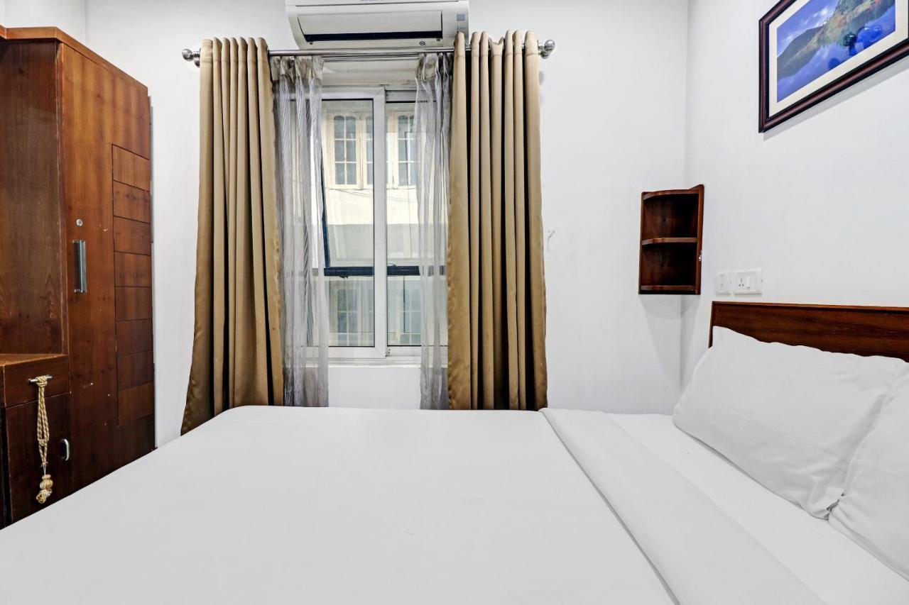 Oyo Townhouse 595 Majestic Inn Kochi Buitenkant foto